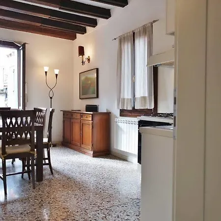 Venicevillas Castello Apartman Velence